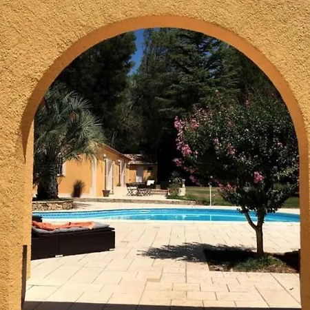 Villa Les Restanques Avec Piscine *